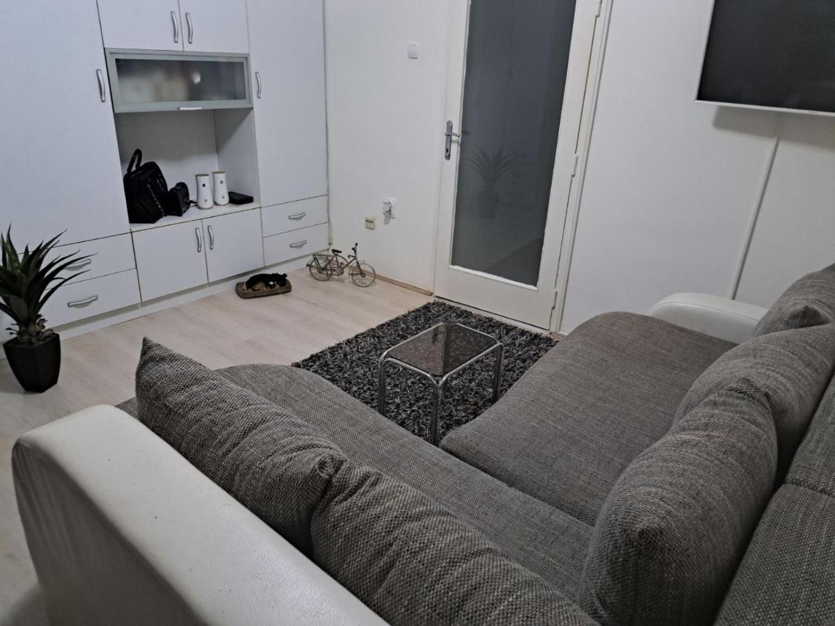 Apartman Sa Panoramom Kruševac Buitenkant foto